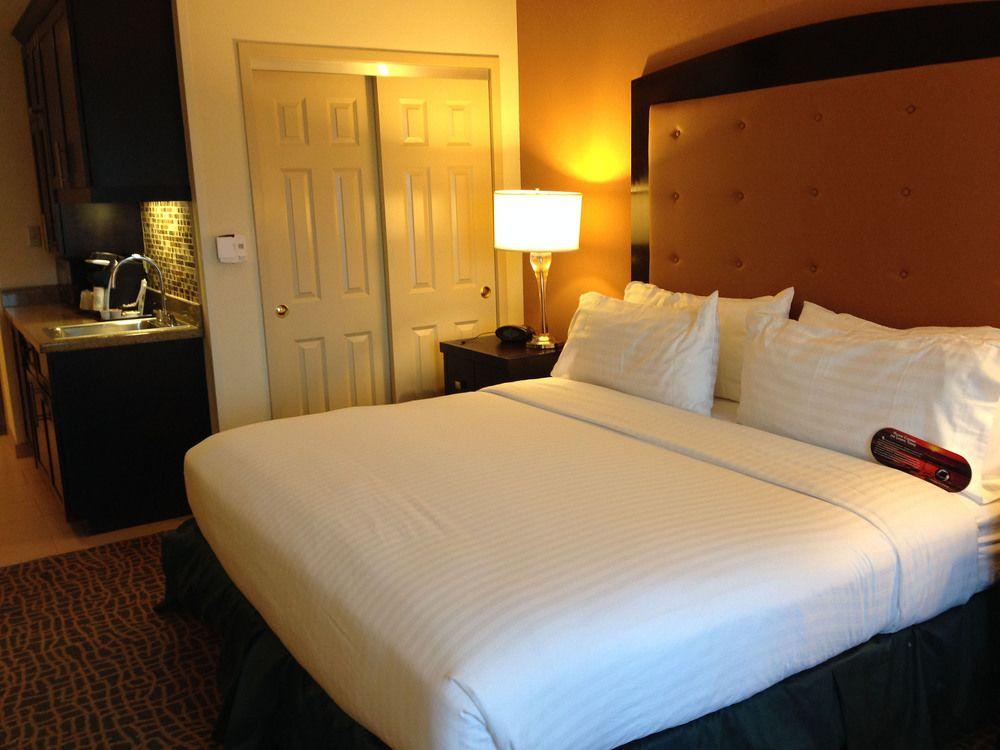 Holiday Inn Express Hotel & Suites Mobile Saraland By Ihg Exterior photo