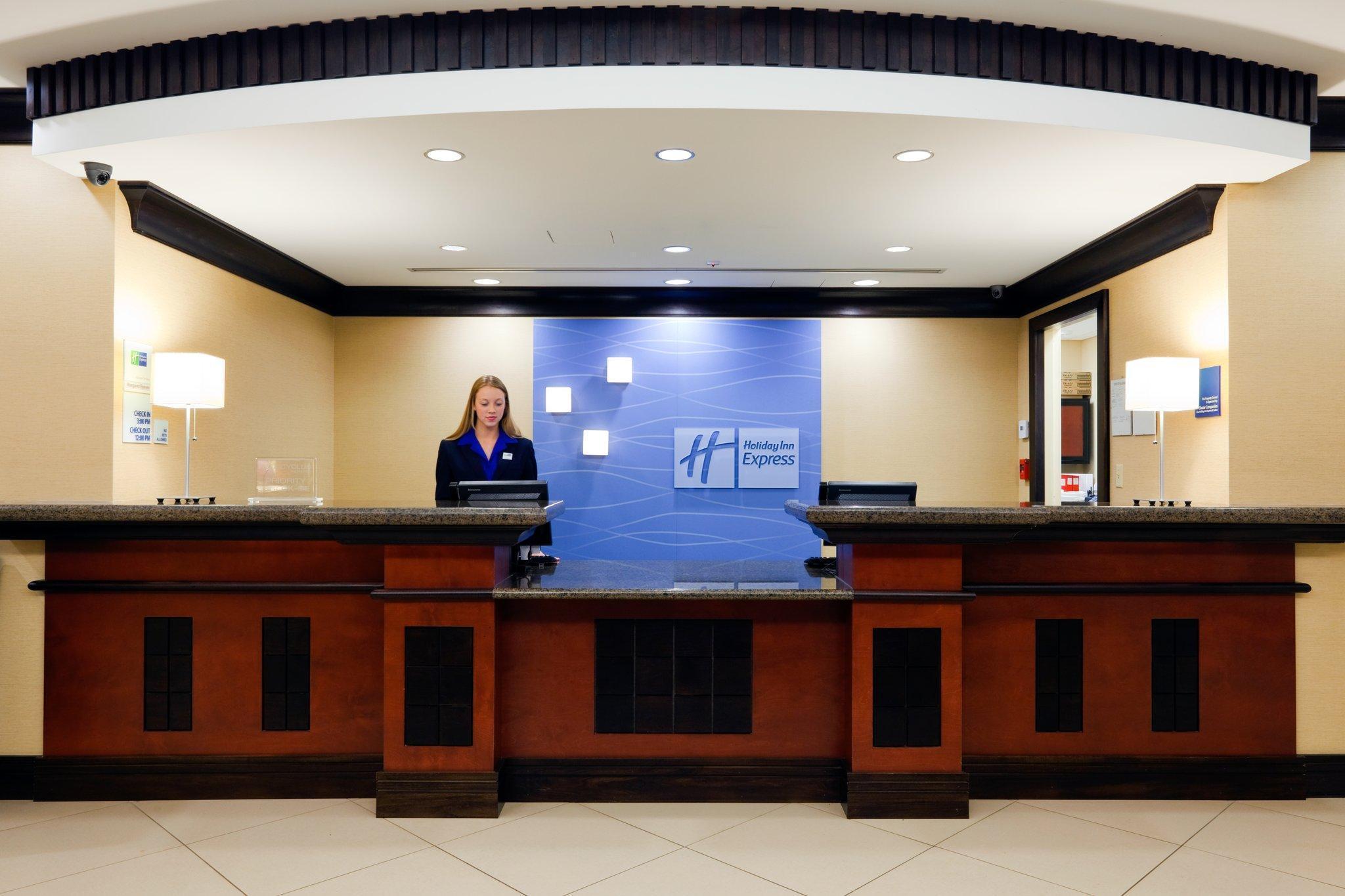 Holiday Inn Express Hotel & Suites Mobile Saraland By Ihg Exterior photo
