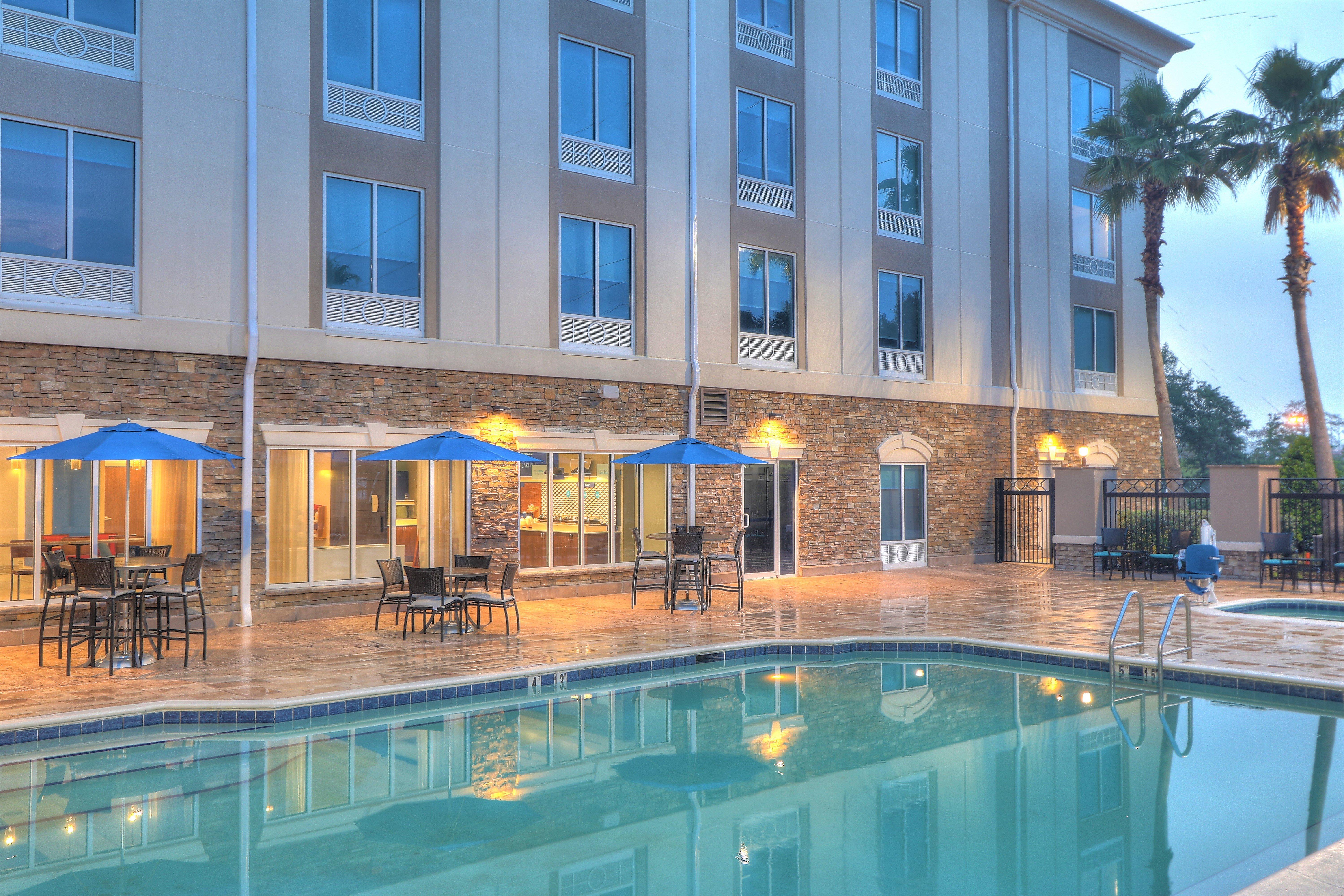 Holiday Inn Express Hotel & Suites Mobile Saraland By Ihg Exterior photo
