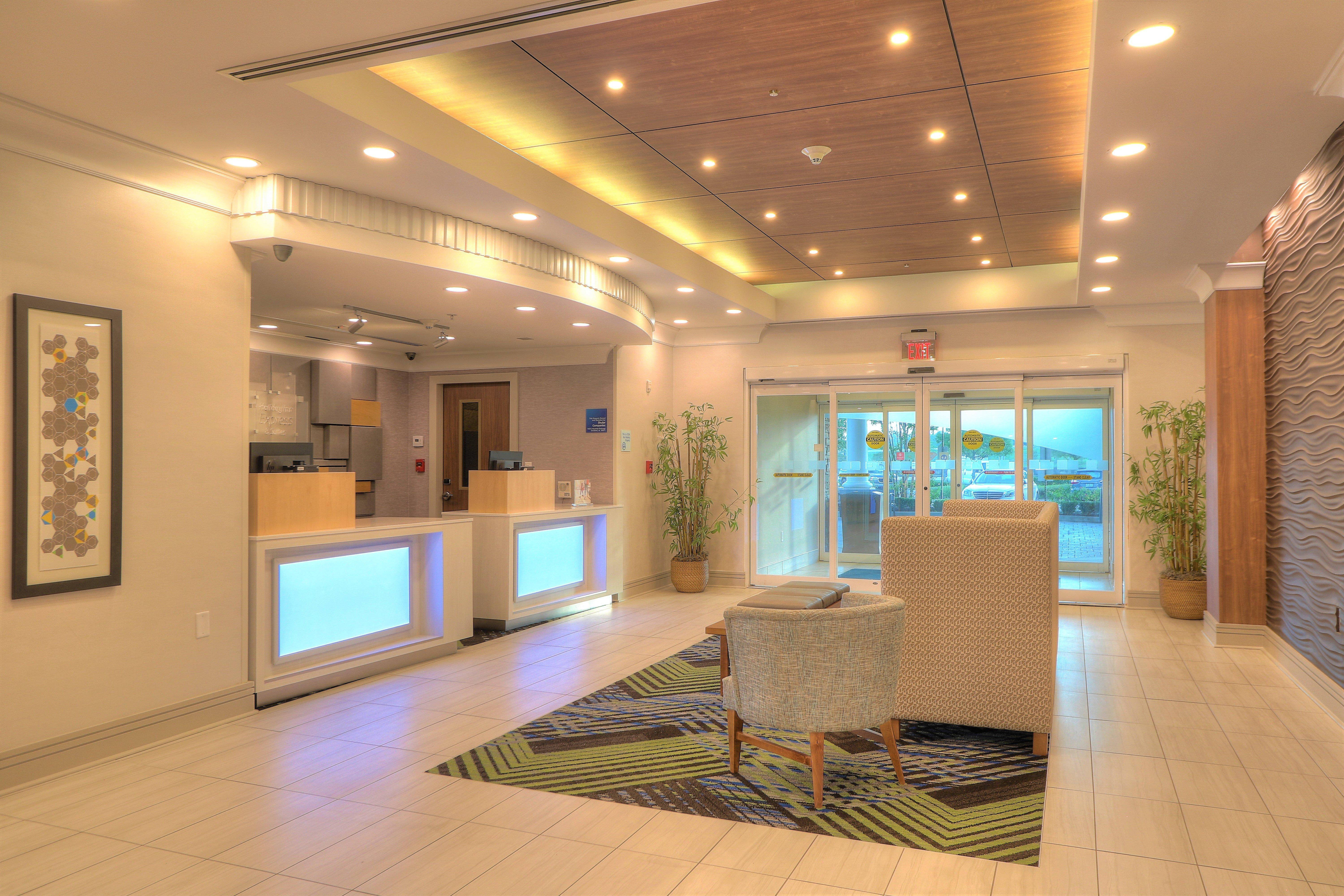 Holiday Inn Express Hotel & Suites Mobile Saraland By Ihg Exterior photo