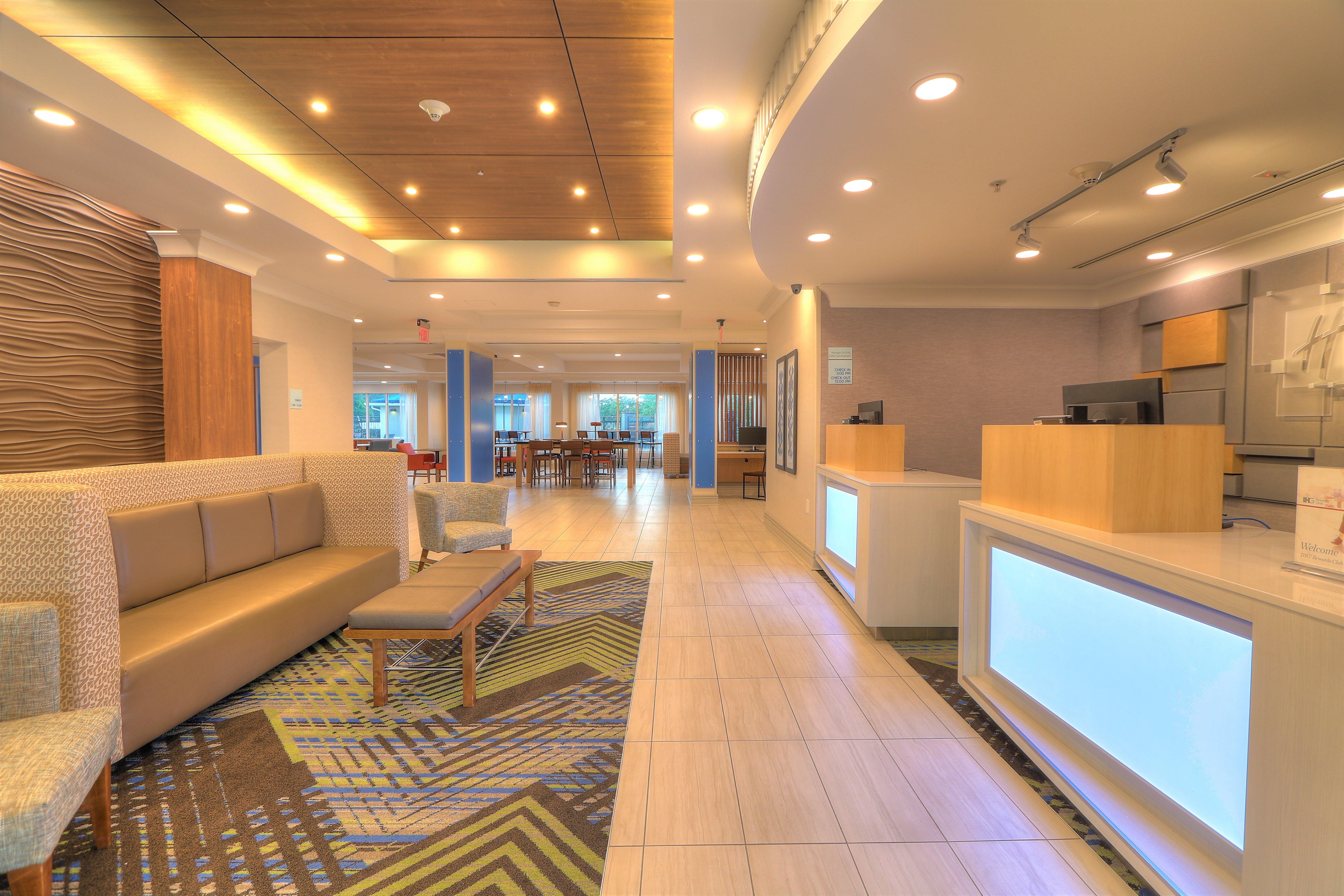 Holiday Inn Express Hotel & Suites Mobile Saraland By Ihg Exterior photo