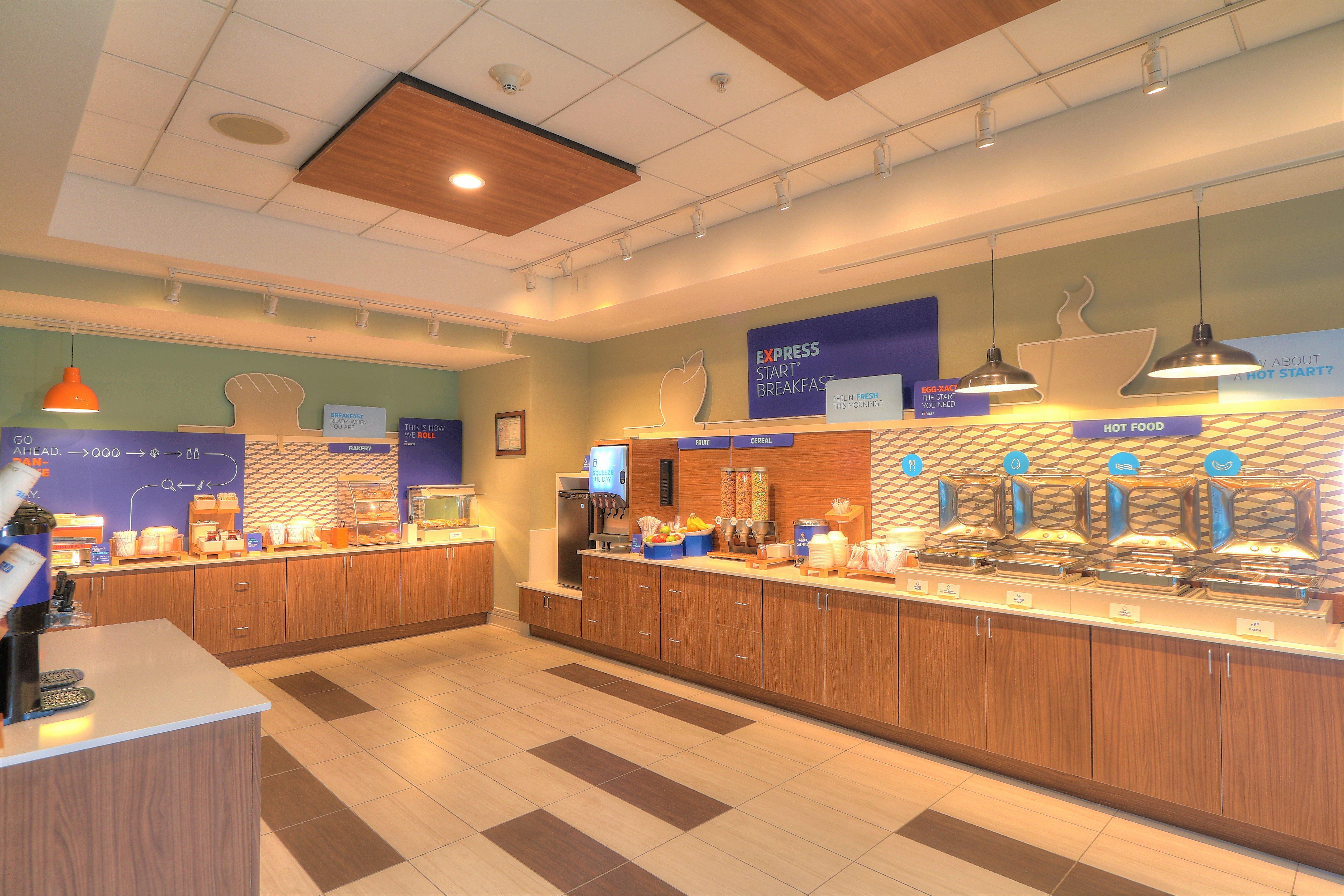 Holiday Inn Express Hotel & Suites Mobile Saraland By Ihg Exterior photo